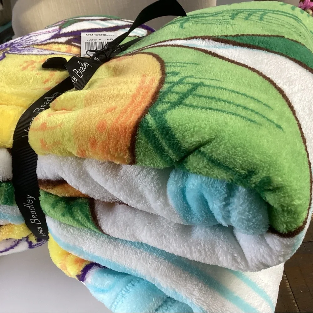 🌸Vera Bradley Lemon Grove Throw 94”X66”